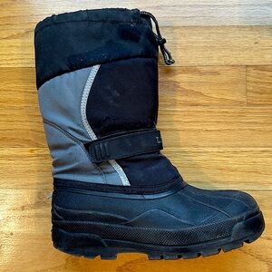 L.L. Bean kid’s Northwoods Boots, Sz 3, Graphite with removable liners